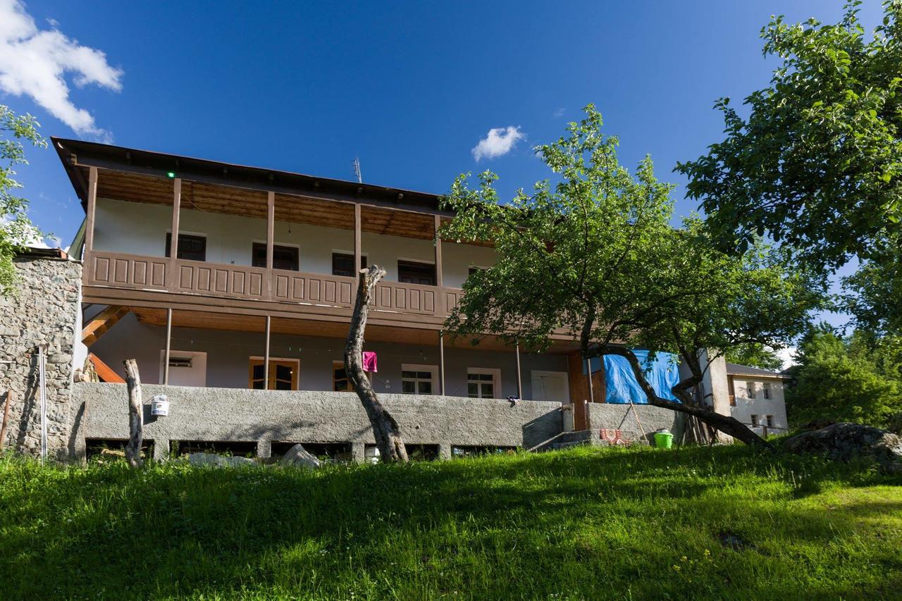 Hotel Mushkudiani Manor Mestia Esterno foto