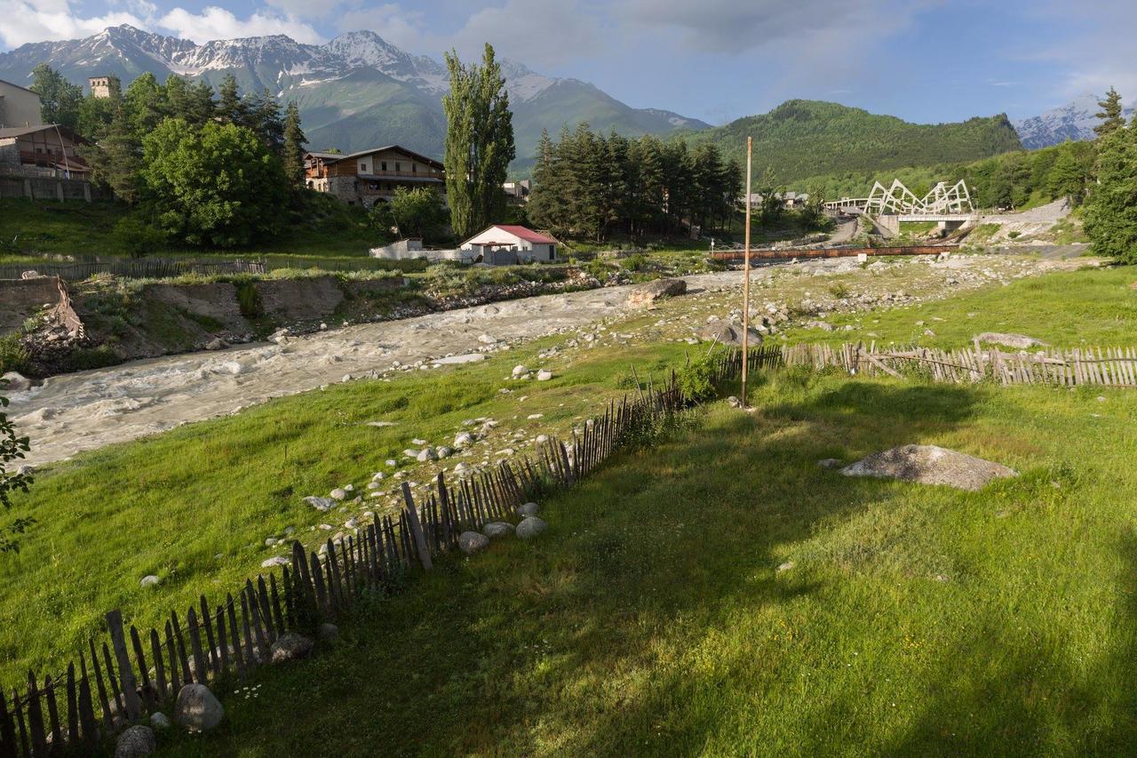 Hotel Mushkudiani Manor Mestia Esterno foto